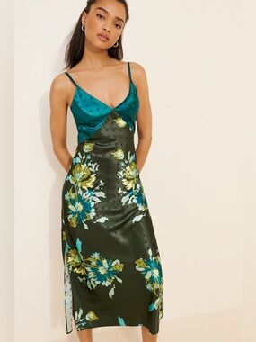 green emerald velvet dress amara gown